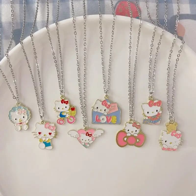 Graziosa Collana Sanrio HELLO KITTY, Regalo per Studentesse, Coppie, Compagne di Classe, Amiche, Accessorio Versatile e Raffinato con Design Cartoon