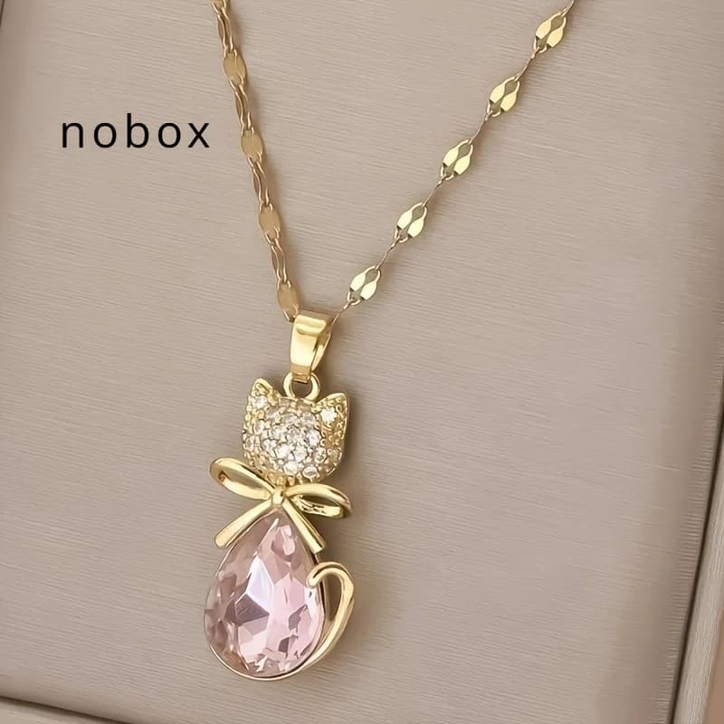 An Exquisite Bohemian-style Cat Pendant Necklace Featuring Pink Synthetic Cubic Synthetic Zirconia - a Versatile Fashion Jewelry