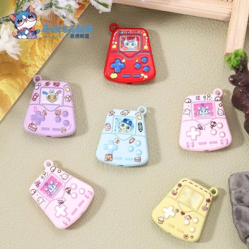 10 Pezzi Console di Gioco Giapponese Tamagotchi Mini, Ciondolo Fai-da-Te, Portachiavi, Collana, Catena per Cellulare, Accessori Decorativi, Regalo