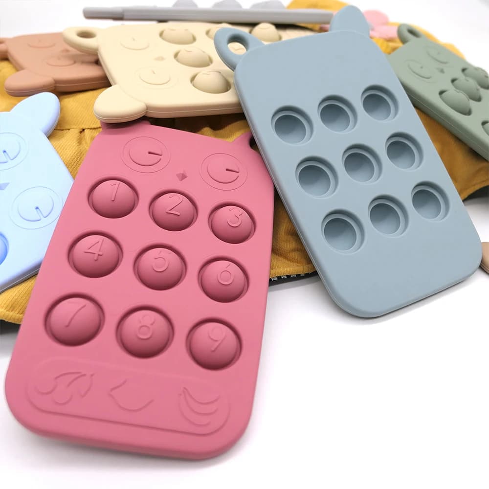 Massaggiagengive telecomandato in silicone per bambini Periodo dell'appetito orale del bambino Lenitivo telecomando morsi di dentizione Giocattoli exterminatori