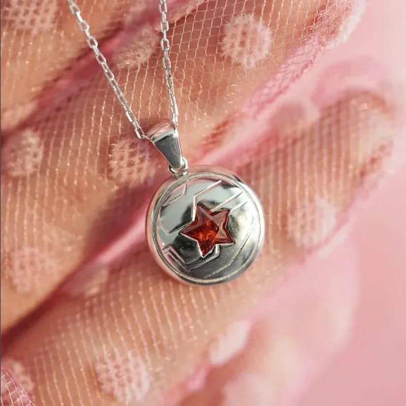 Collana Barnes soldato invernale per uomo donna Moda Geek Accessori per gioielli da festa Regalo Collana da supereroe con stella placcata in argento