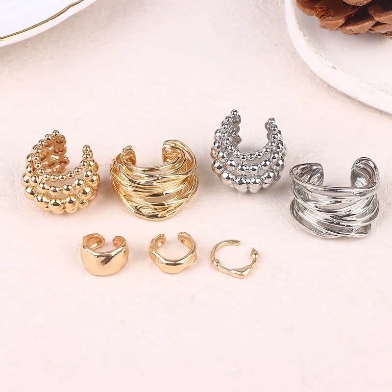 Set di orecchini a clip larghi esagerati alla moda per le donne Orecchini semplici in metallo da indossare ogni giorno, regalo di gioielli per le vacanze