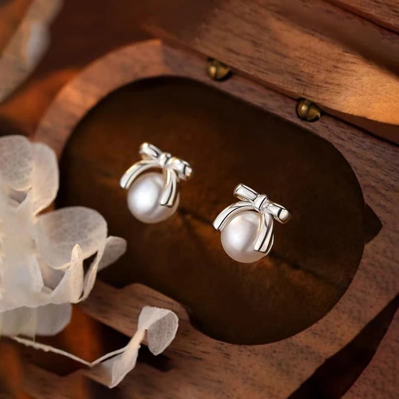 Silver Color Cute Bowknot Bead Stud Earrings for Charming Women Romantic Fashion Jewelry Light Luxury Party Accessories