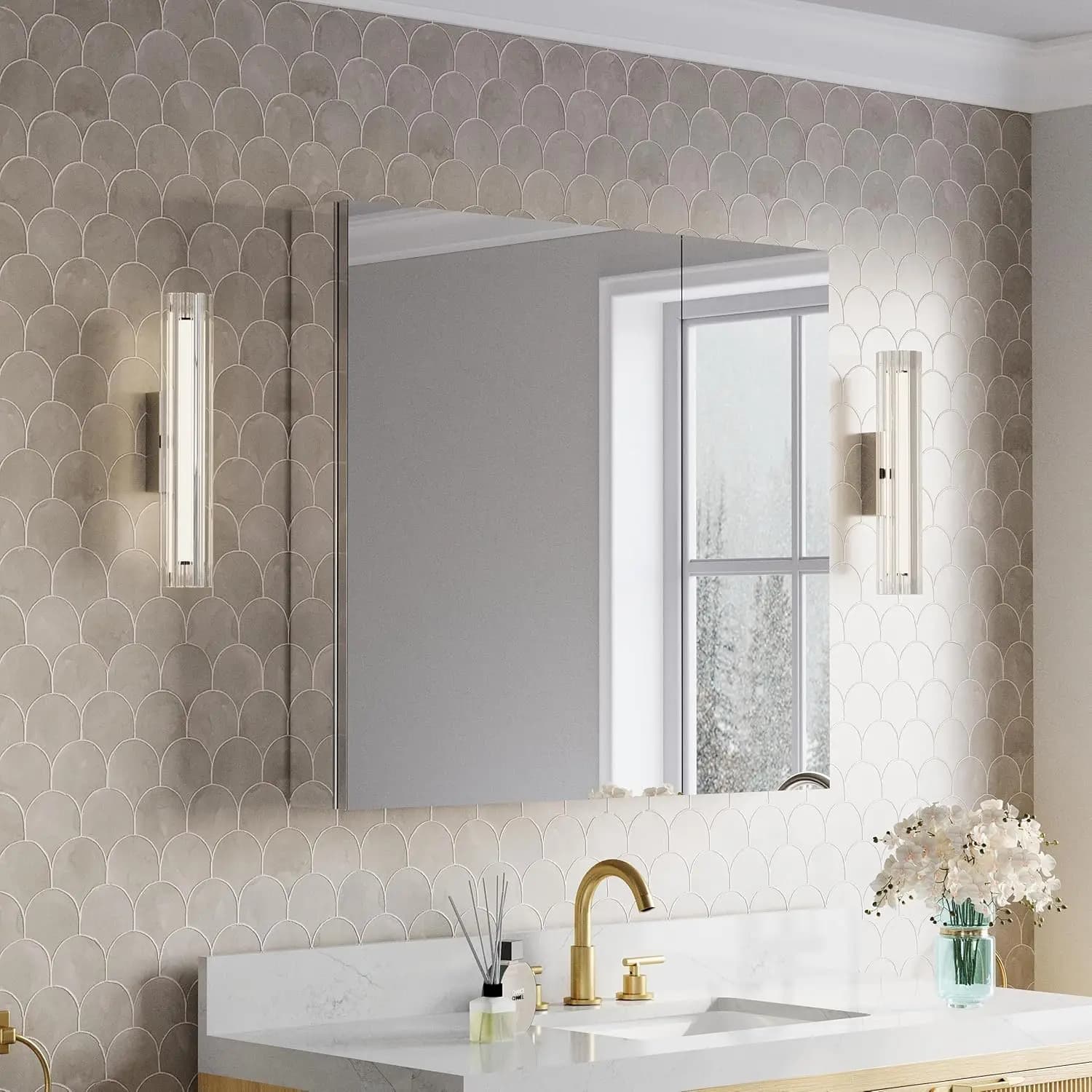 Armadietto da bagno con specchio 36" x 32", montaggio a superficie o a incasso, telaio in alluminio anodizzato