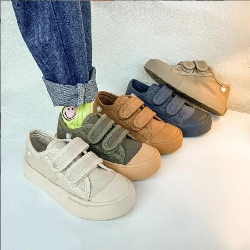 Scarpe di Tela per Bambini 2026 Nuove Scarpe Casual da Ragazza Versatili e alla Moda con Apertura a Sorriso Scarpe Sportive da Ragazzo Nere, Gialle, Verdi