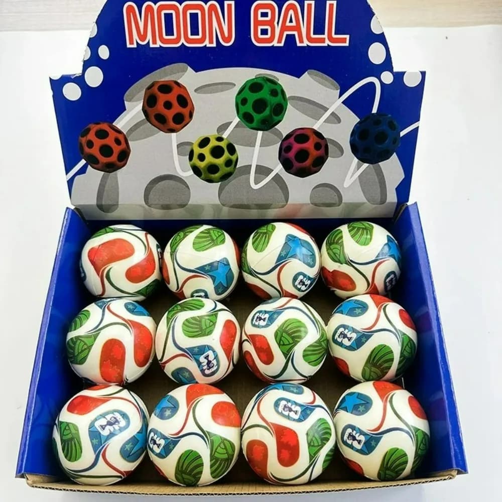 Nuova Palla Rimbalzante da Calcio 2026 - Souvenir Creativo, Giocattolo, Regalo a Sorpresa per Tifosi, Gadget per Feste, Ornamento da Scrivania