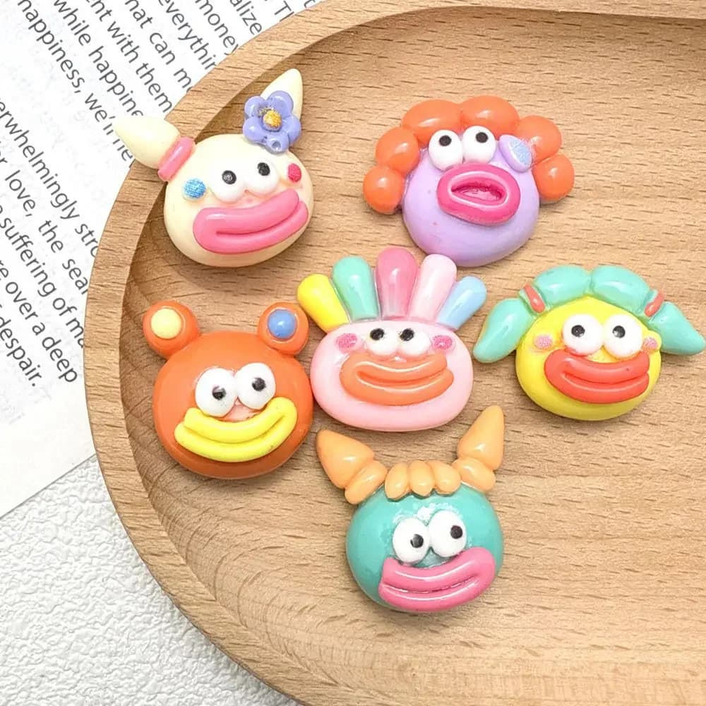 Glitter Epoxy Resin Cartoon Kawaii Monster with Big Mouth Flatback Cabochons, DIY Shoe Charm Decoration, Miniature Fridge Magnet
