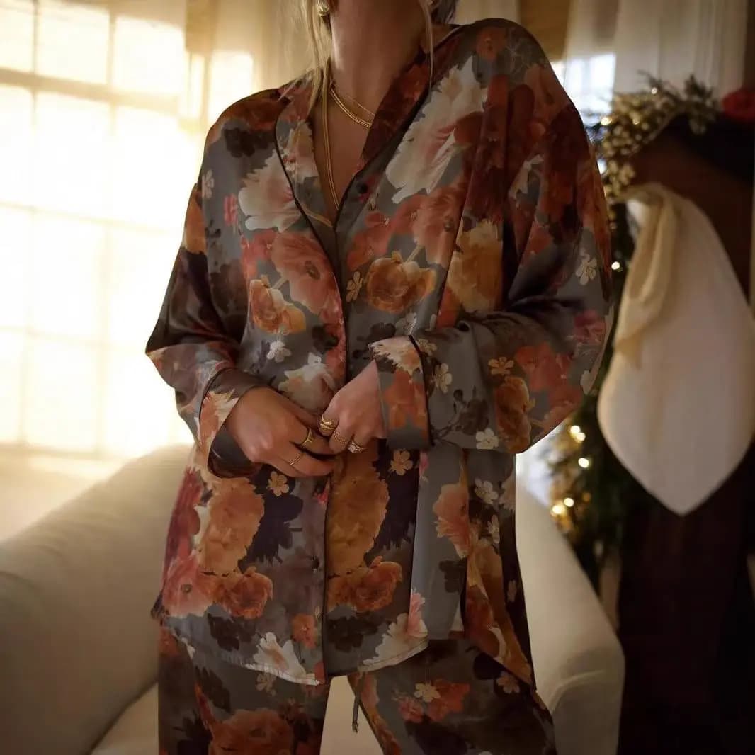 Sexy Autumn Style Women's Robe Set Home Clothes Bathrobe Sleepwear Three-piece Set Classical Style Winter Collection
