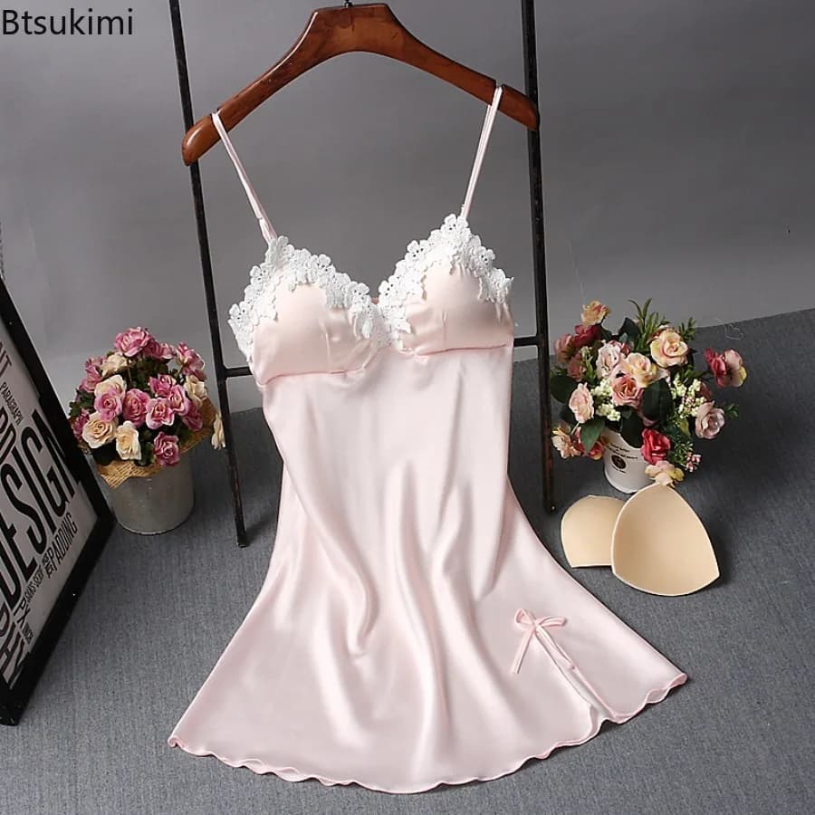 Camicia da Notte Sexy in Raso per Donna 2026 con Imbottitura sul Petto, Vestaglia in Pizzo, Abito da Notte Estivo Casual per Casa