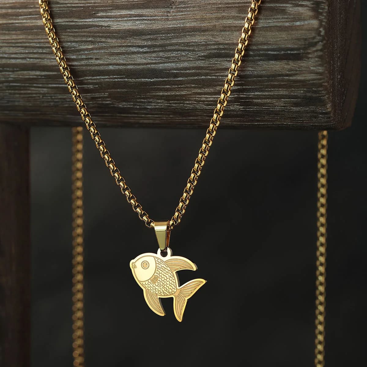 Kinitial Stainless Steel Fish Pendant Necklace For Men Women Lovely Ocean Animal Fish Charm Chain Necklace Jewelry Gift