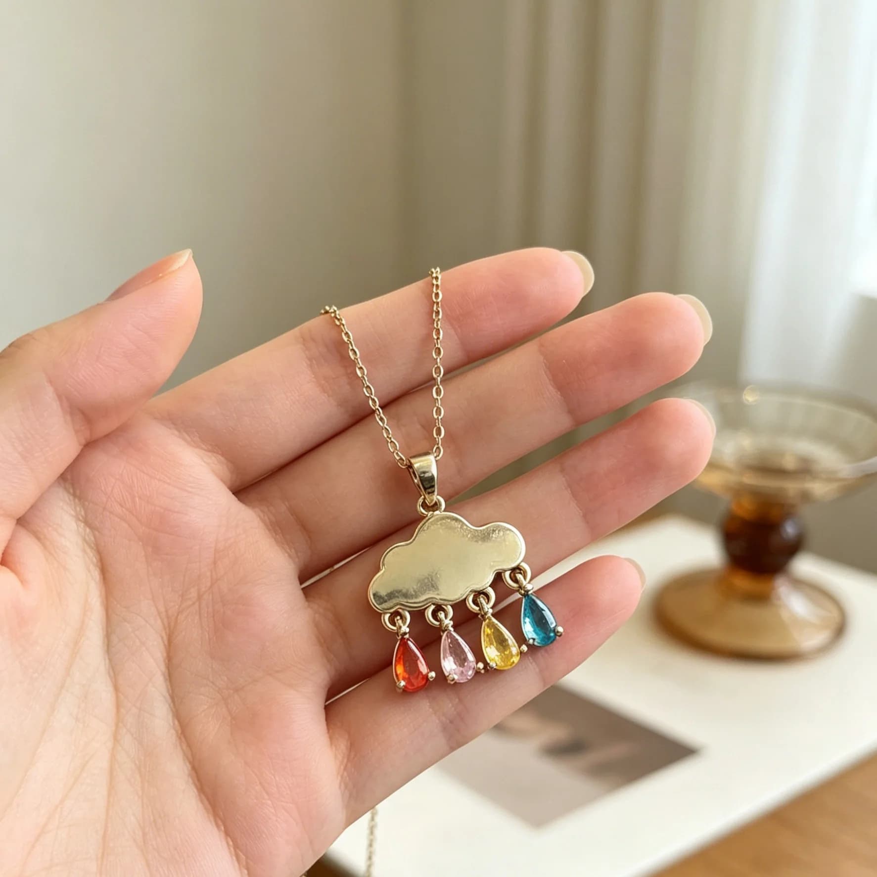 Collana con nuvola e goccia di pioggia, delicata collana con ciondolo a nuvola, adorabile collana con nuvola e goccia di pioggia, ciondolo a nuvola fantasia