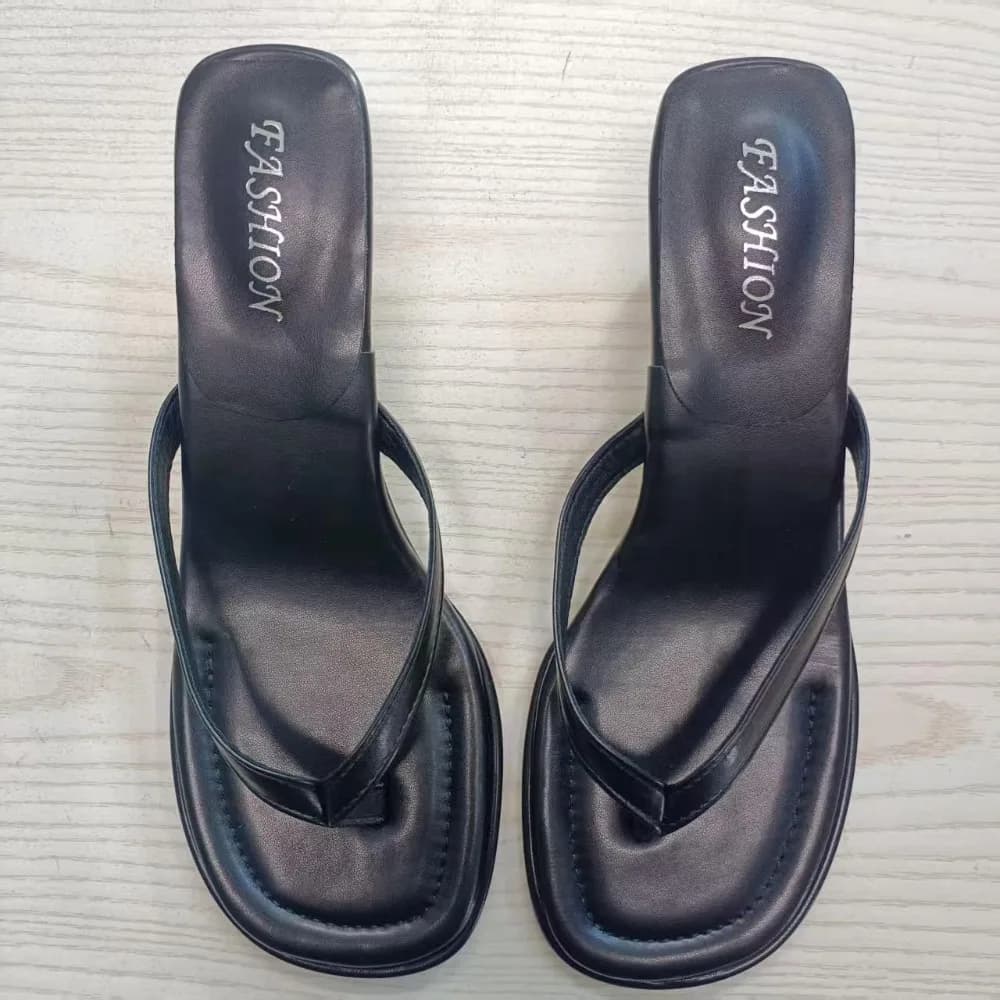 Infradito Donna Estate Fuori Nuova Testa Quadrata Sandali Tacco Sottile Moda Clip Toe Pantofole Sandali da Donna Pantuflas De Mujer