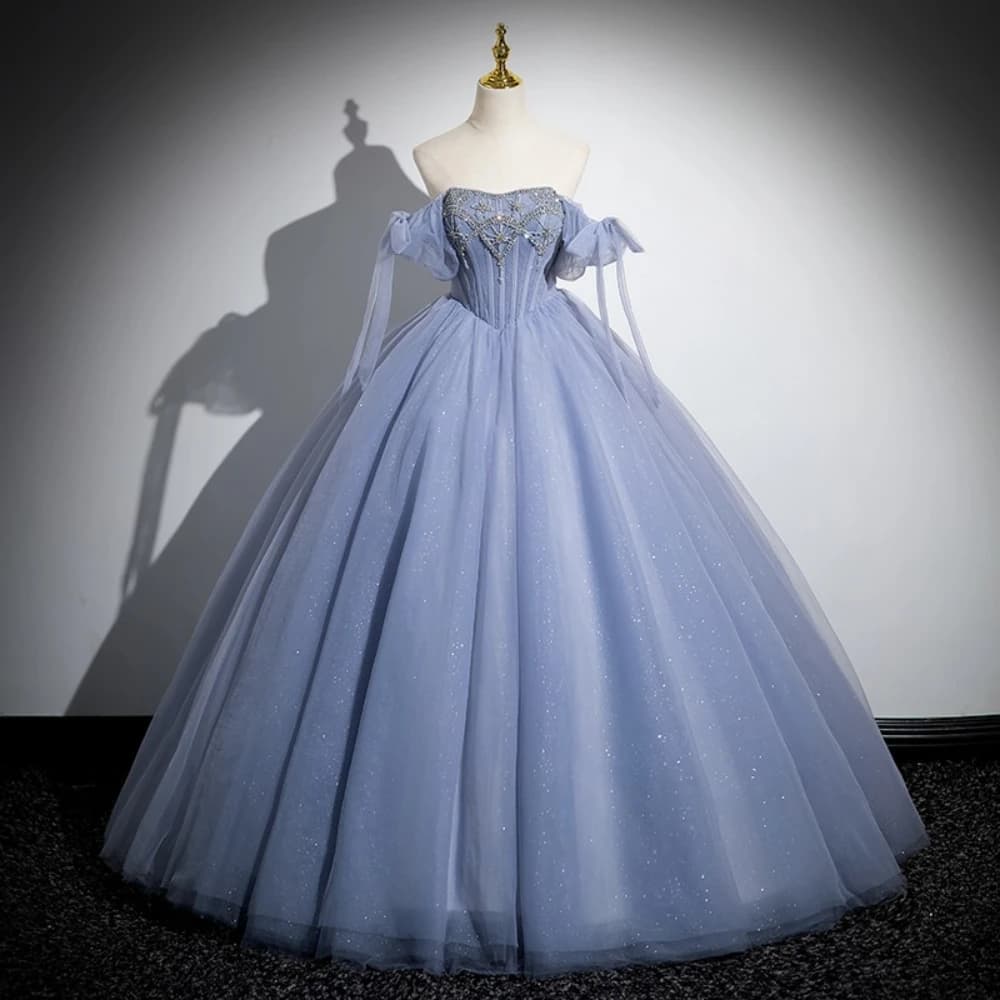 Abiti da festa moderni Inverno Nuova luce Quinceanera con spalle scoperte Principessa Fata Dolce Smart Prom Abiti da ballo per banchetti da sera