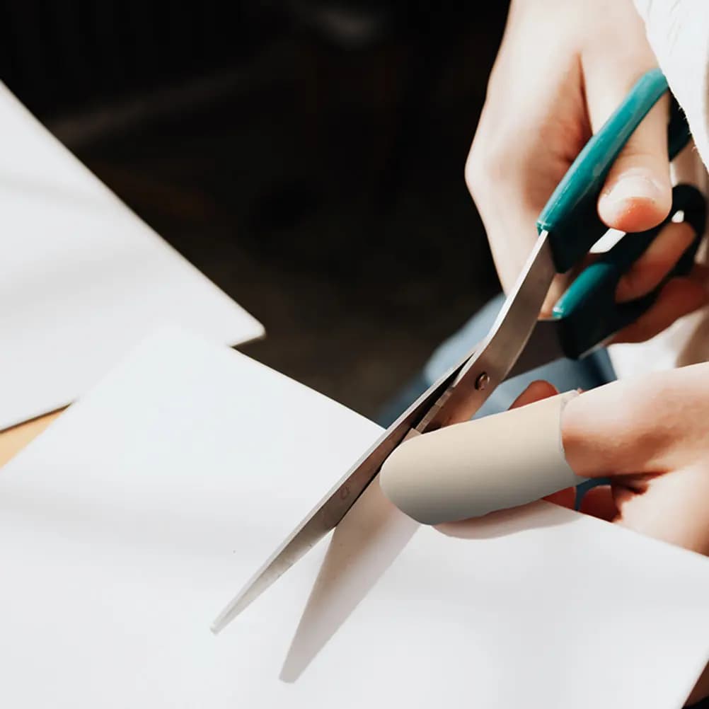 Set di 8 Ditali Protettivi per Cucito, Lavoro a Maglia, Uncinetto, Infeltrimento, Quilting e Progetti Fai-da-Te