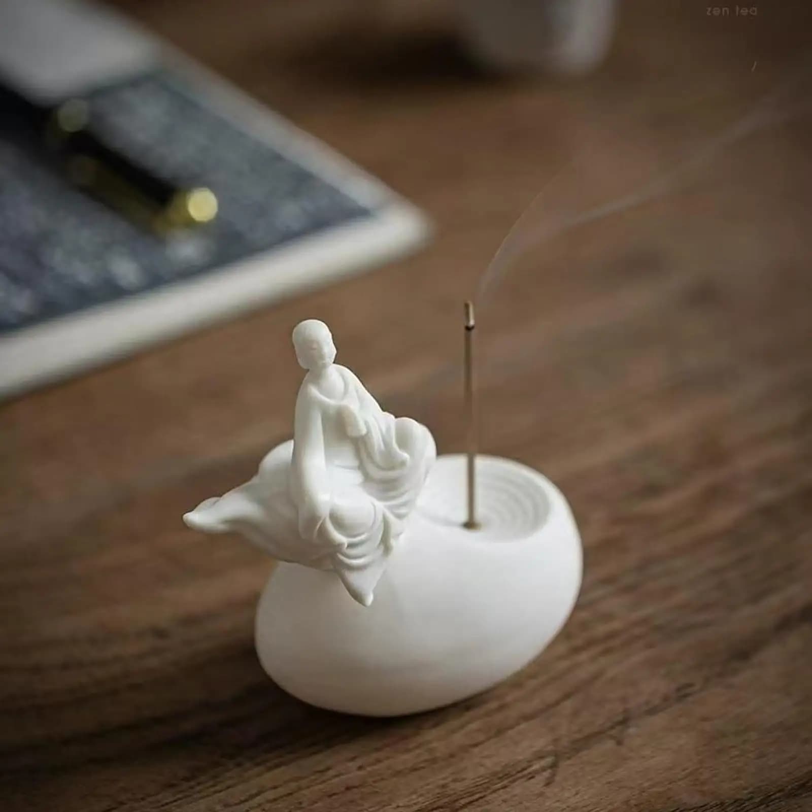 Incense Stick Holder Desktop Ornament Decorative Figurine Decoration Ceramic for Tea Room Living Room Indoor Table