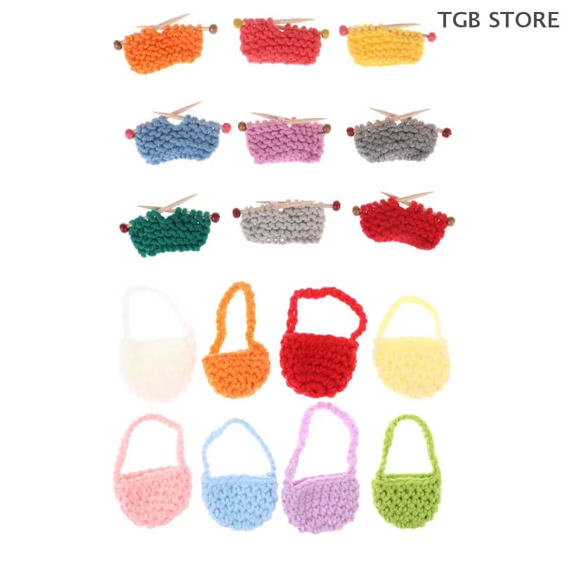 1:12 Modello di maglione lavorato a maglia in miniatura Borsa a tracolla in peluche intrecciata Modello Accessori per bambole Giocattoli per case delle bambole