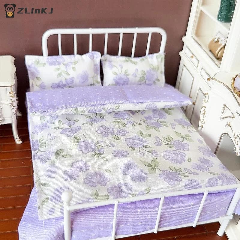 ▶ 1/12 Miniature Bed Set for Doll House, Four Pieces: Sheets, Quilt, Bearing, Bedding Set, Doll Room Decoration, Toy