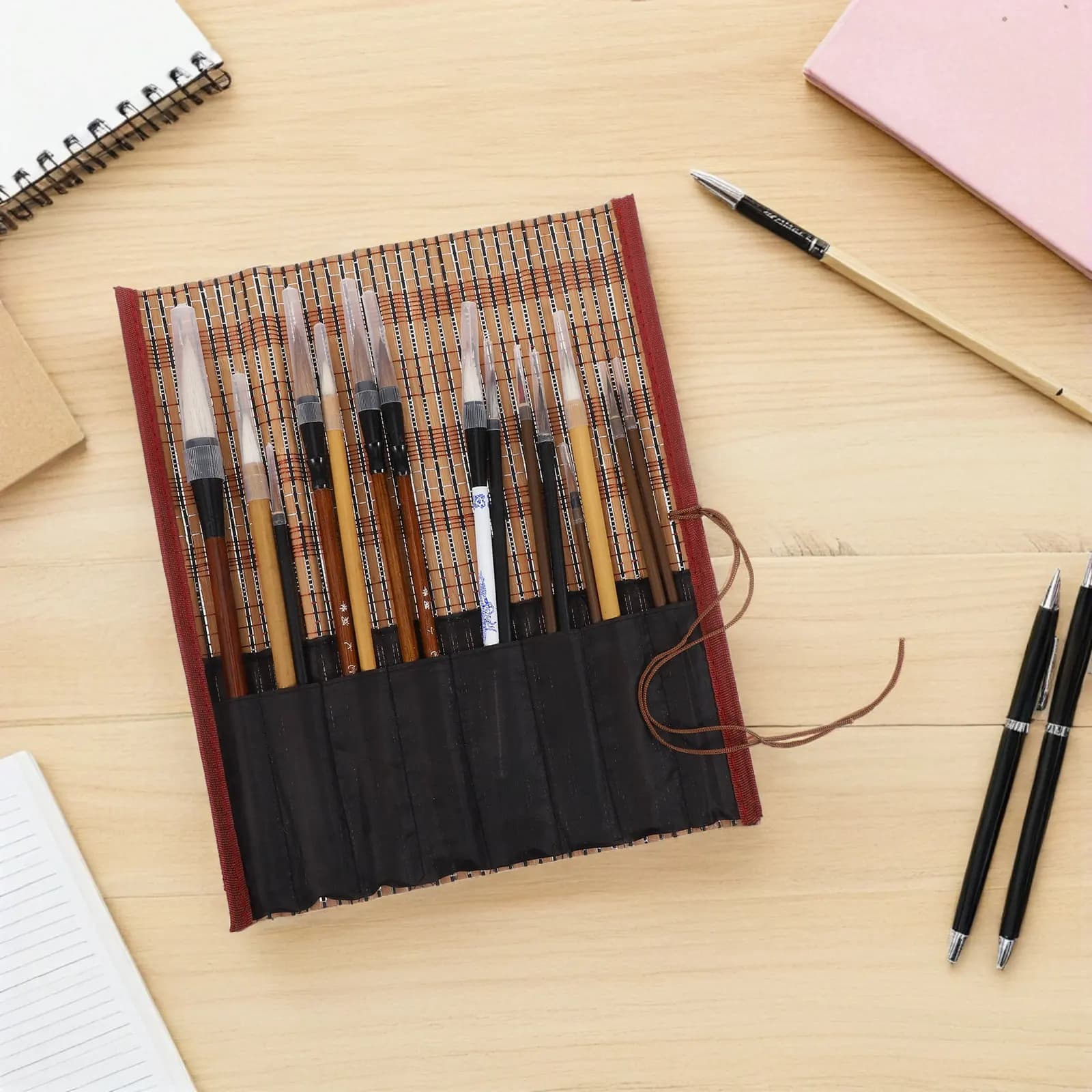 1 set di pennelli cinesi per calligrafia, dimensioni versatili, impugnatura robusta, facile da pulire, di livello professionale, per principianti di pittura calligrafica