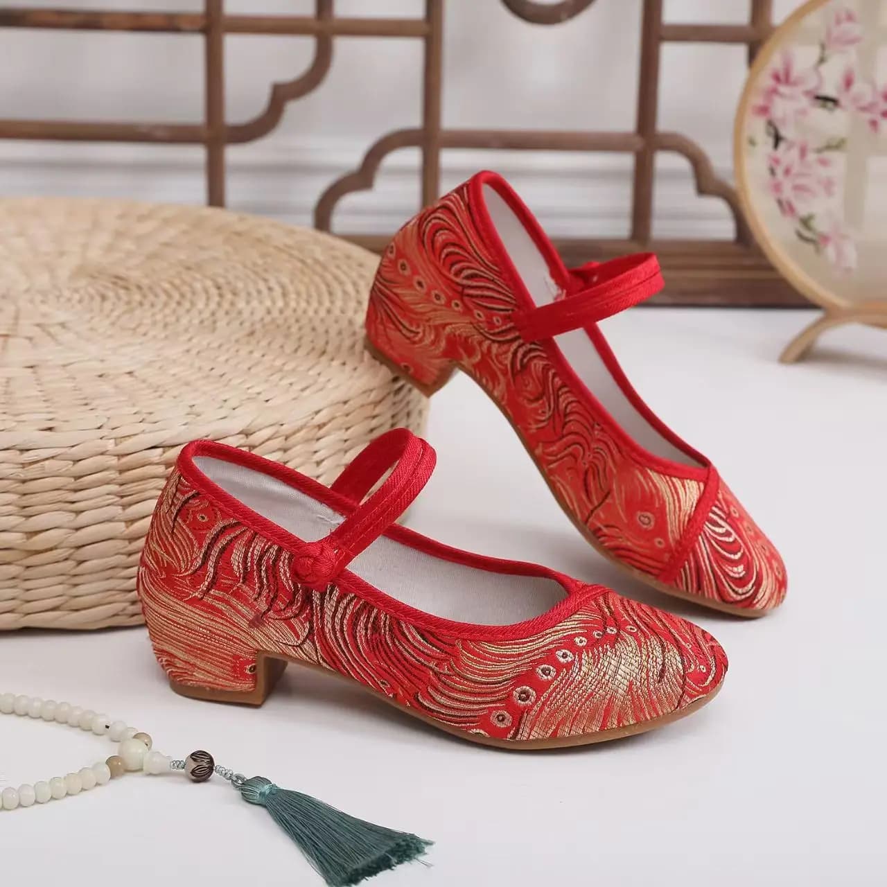 2026 Women New Block Heel Silk Print Cheongsam Shoes Ethnic Style Spring Autumn Soft Sole Round Toe Buckle Strap Hanfu Shoes