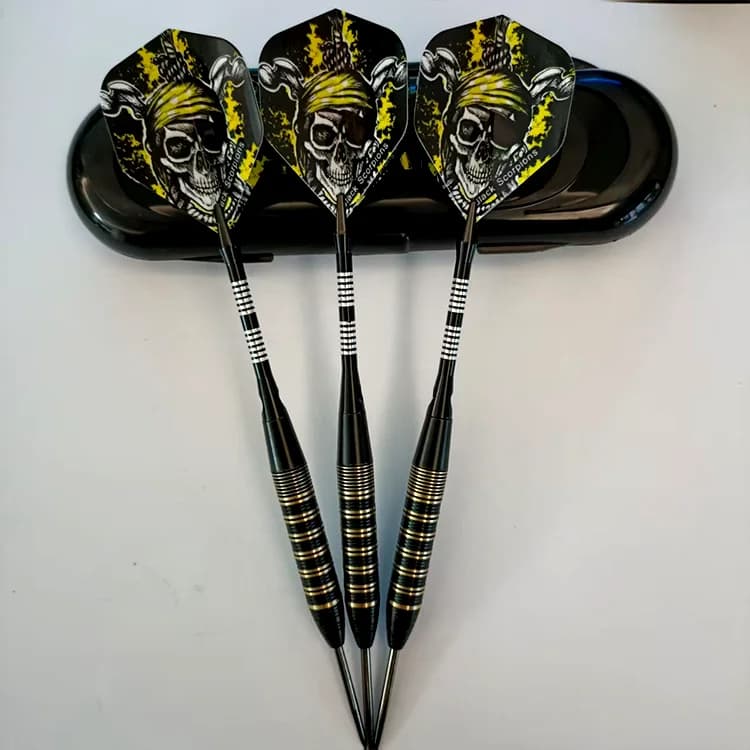 Set di freccette con teschio pirata 3 freccette professionali con punta in acciaio da 24 g con motivo fresco per sala giochi di bar e casa
