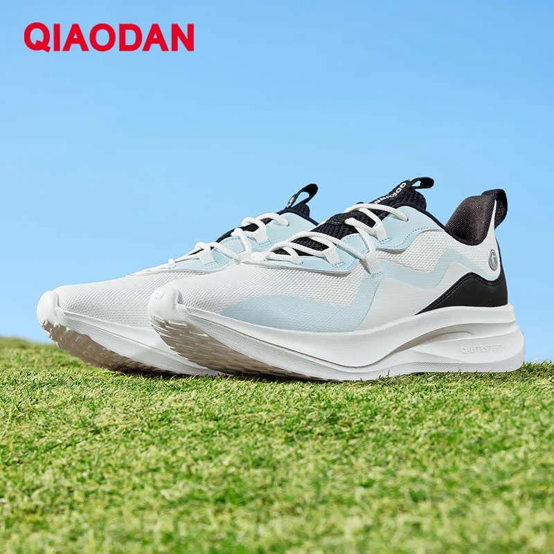 QIAODAN Scarpe da corsa da uomo Atletiche Traspiranti Comode Scarpe leggere Escursionismo quotidiano Scarpe da ginnastica da jogging antiscivolo QXB023252291R
