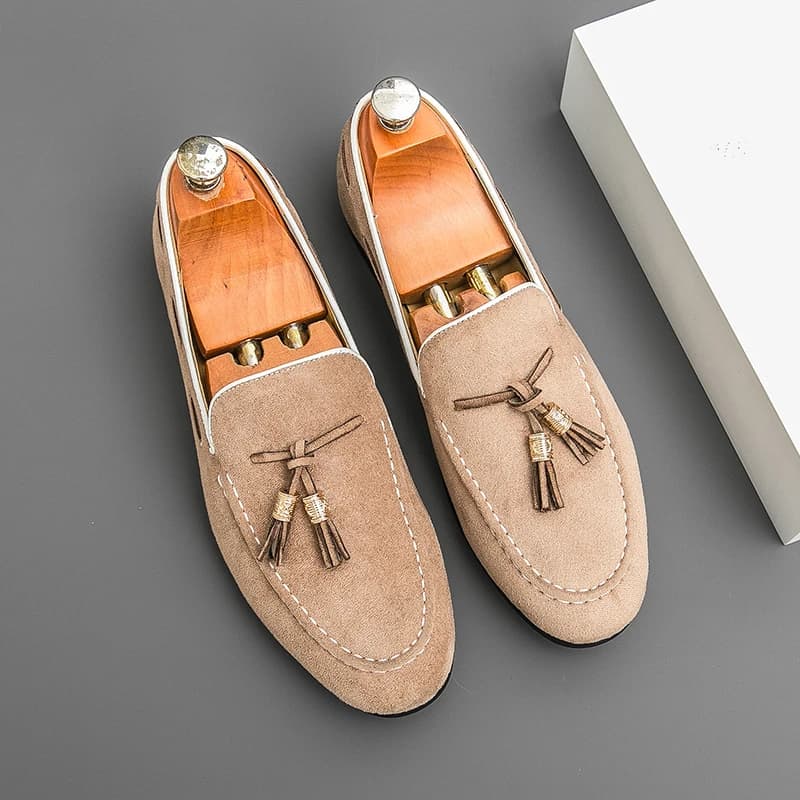 YUYIN Mocassini con Nappine alla Moda in Pelle Scamosciata Scarpe da Uomo Classiche Eleganti per Ufficio, Uso Quotidiano, Business, Feste e Casual