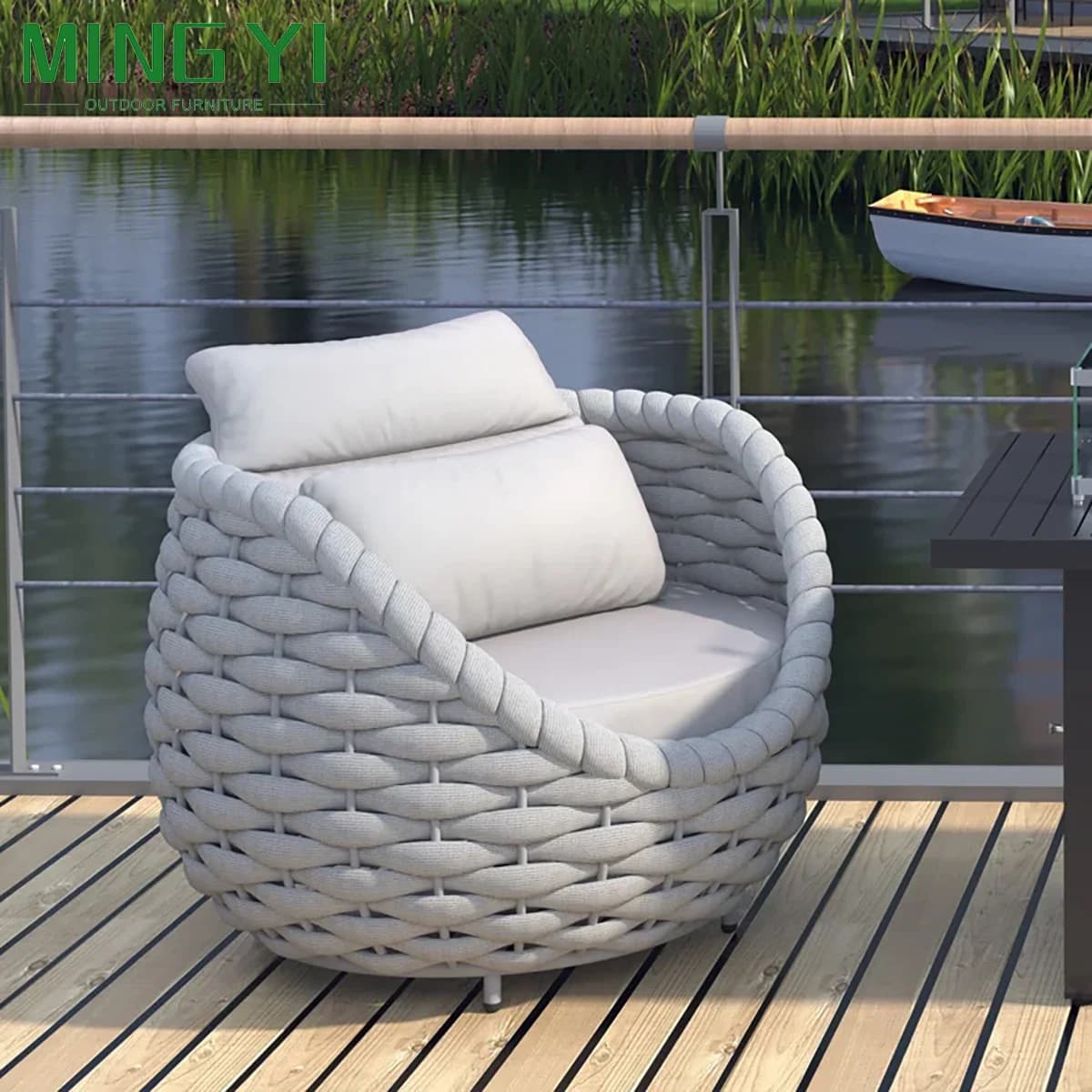 Set di Divani e Sedie da Giardino Moderni Intrecciati a Mano con Cuscini Impermeabili per Terrazza e Cortile