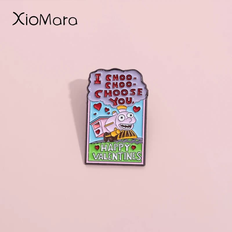 felici San Valentino Spille da bavero I Choo Choo Scegli Ti Distintivo Smalto carino piccola locomotiva per vestiti Zaini Decorazione gioielli