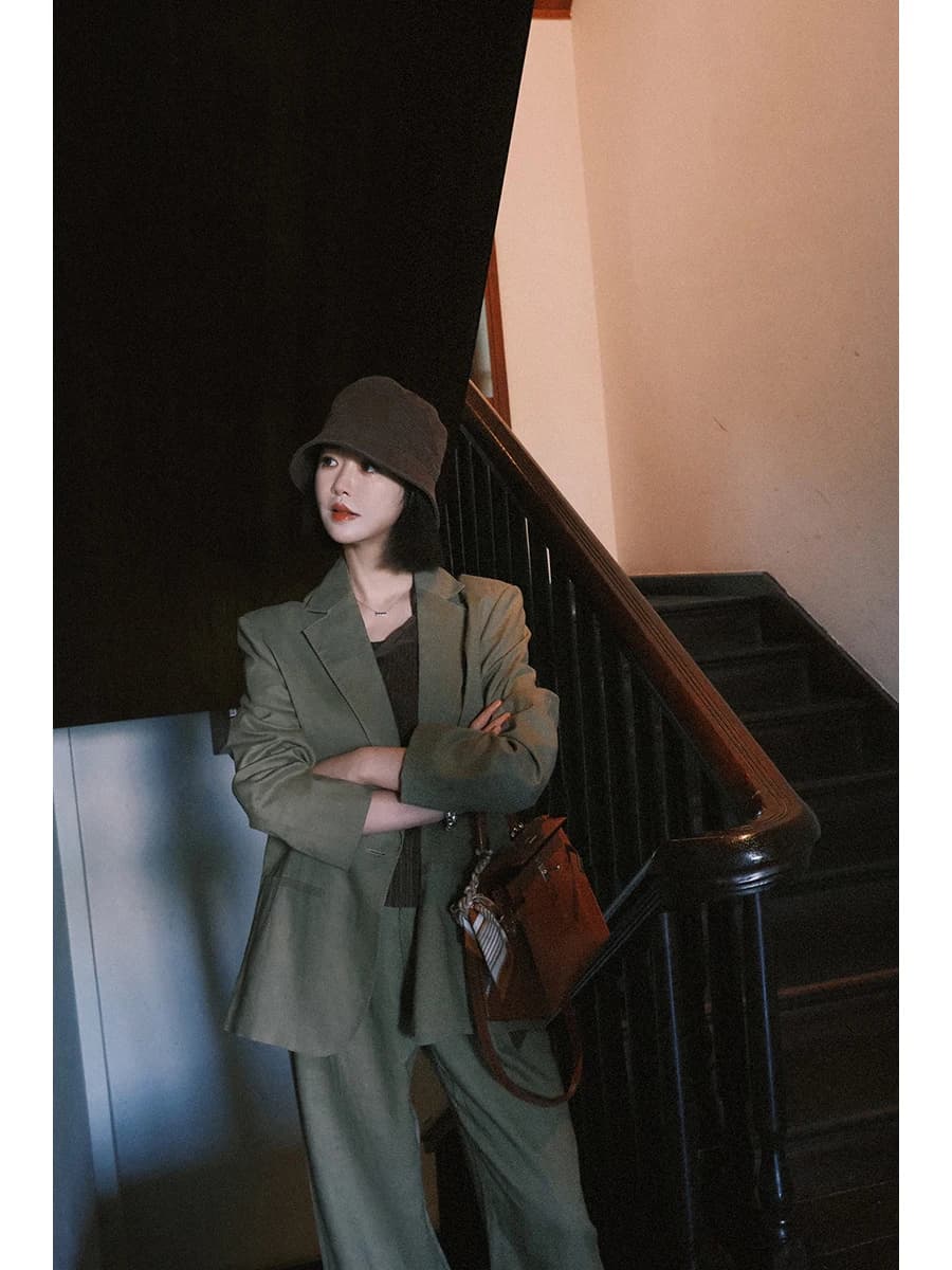 Completo HANSCO elegante in lino con giacca e gilet a vita alta e gamba dritta, traspirante, comodo e semplice, con pantaloni a vita alta.