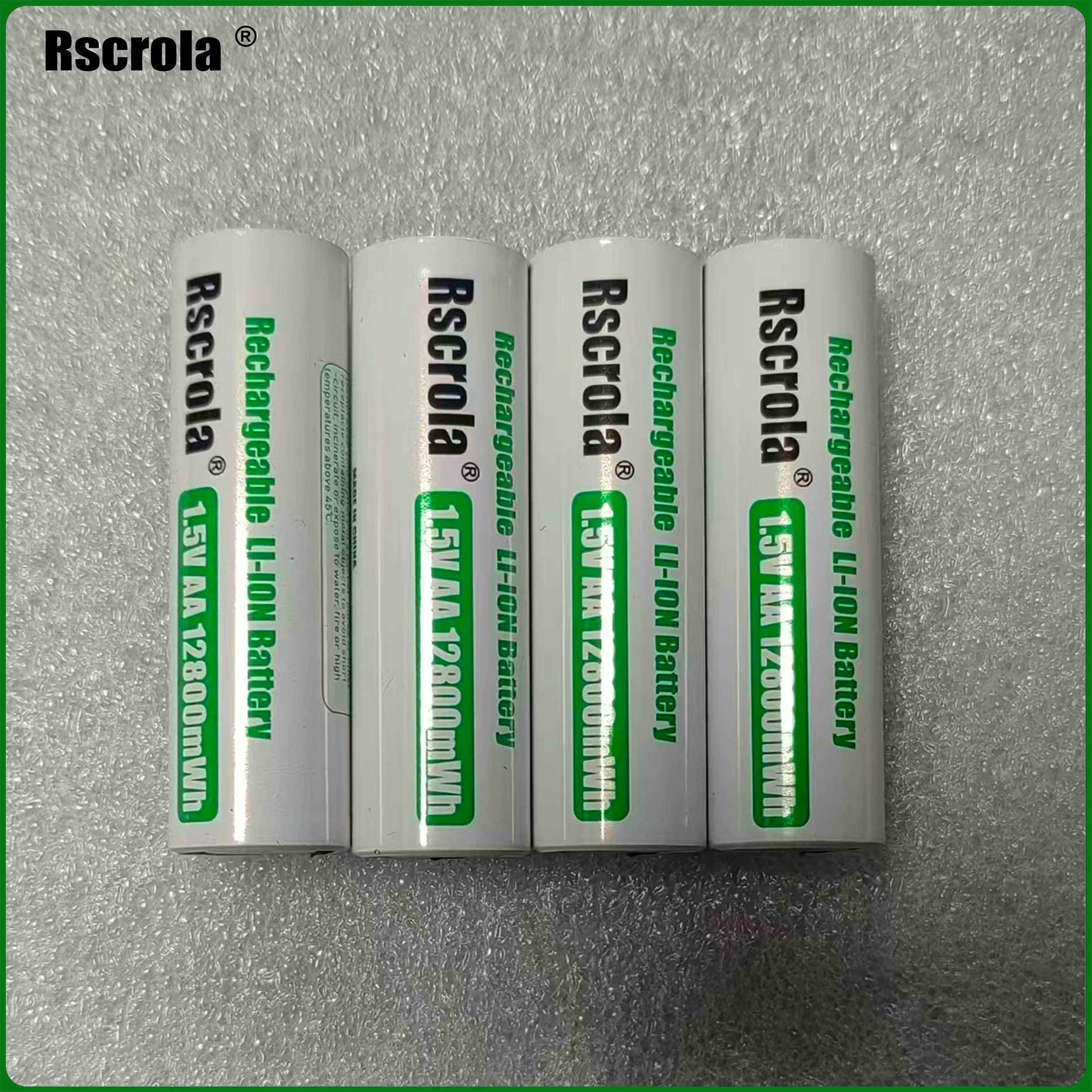 Batteria AA Rscrola ricaricabile 1.5V 12800mWh agli ioni di litio, ricarica rapida con caricabatterie per fotocamera, orologio, mouse, ventola, giocattoli elettrici