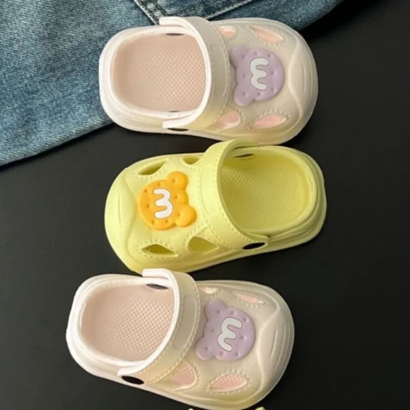Sandali ventilati per bambini, pantofole in EVA antiscivolo per neonati e bambini piccoli, per interni ed esterni, scarpe estive con suola morbida, calzature unisex per bambini