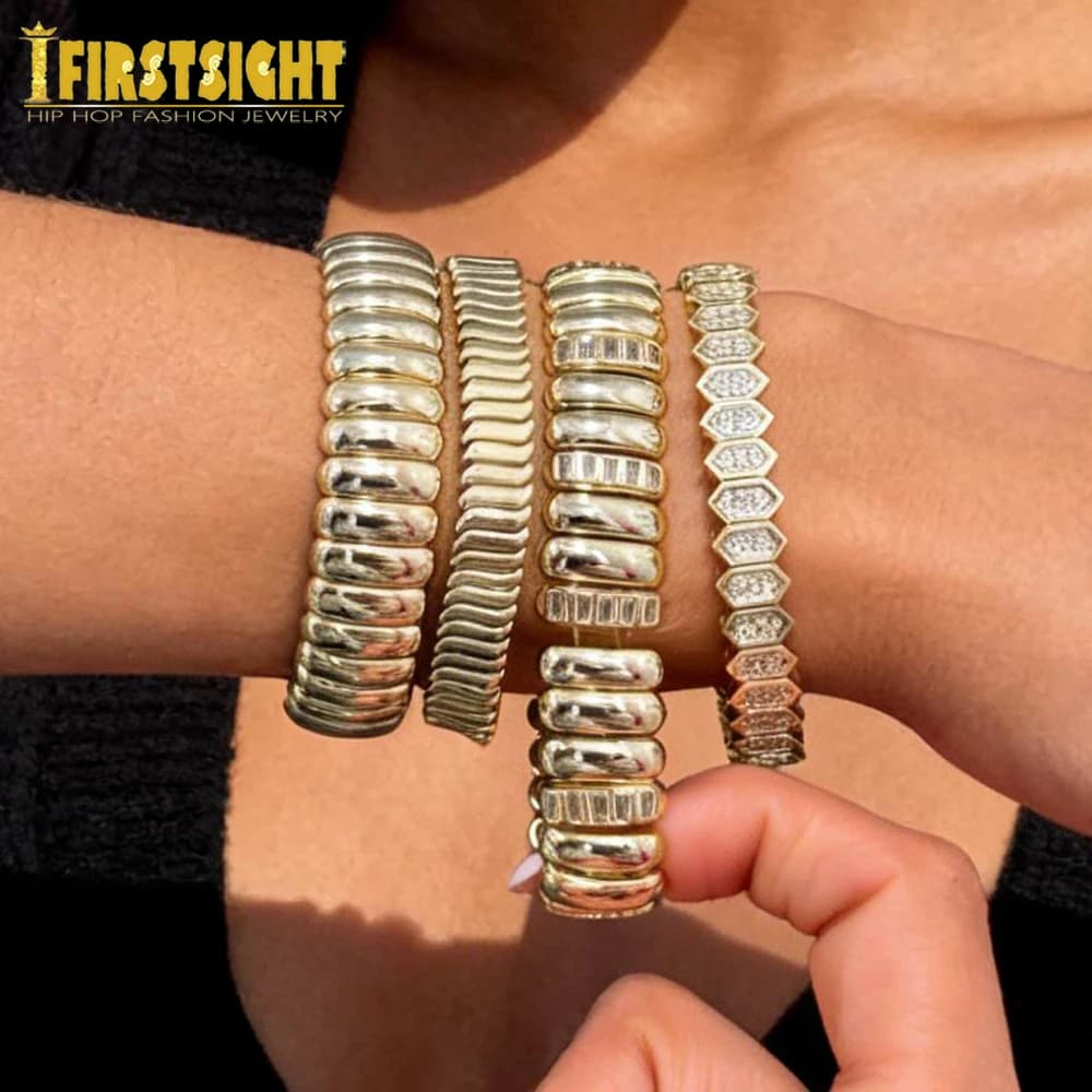 2026 Braccialetti elasticizzati elasticizzati geometrici color oro di nuovo design per le donne Gioielli di moda alla moda regolabili con catena a serpente