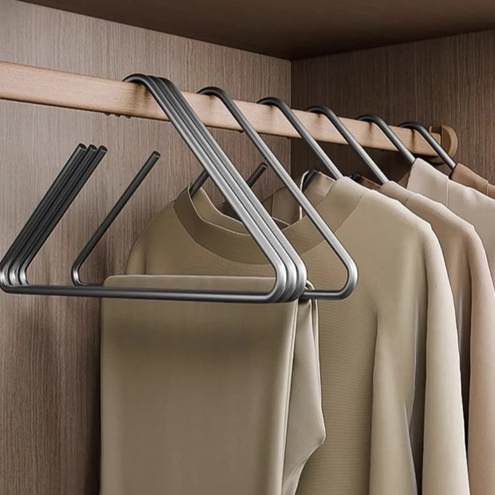 5PCS Non Slip Triangle Coat Hangers Rust-Proof Space-Saving Clothes Hangers Sturdy Metal Drying Rack Trouser Storage