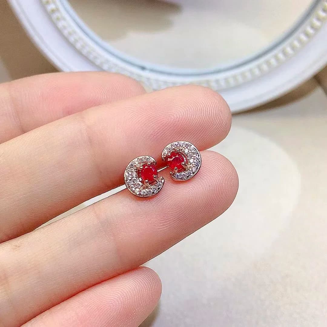 Piccoli orecchini a bottone con luna in argento con pietre preziose Orecchini in argento con rubino naturale al 100% da 3 mm Orecchini con rubino in argento massiccio 925