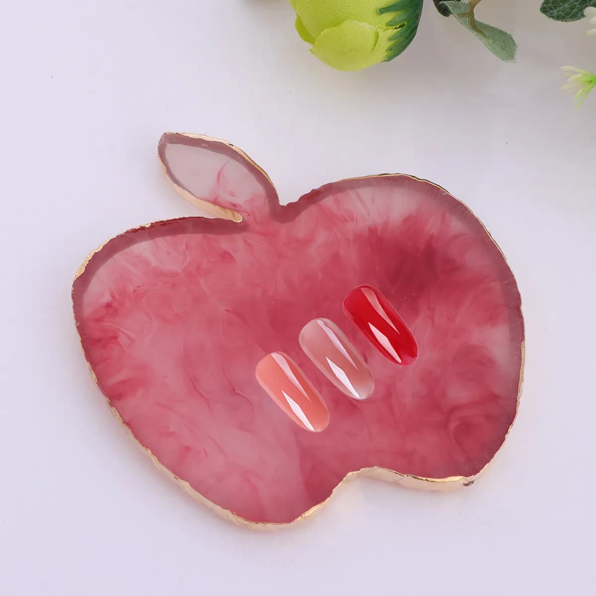 1 pc. Shaped resin palette for color mixing nail art, foundation, lipsticks, pigments - Professional and smooth