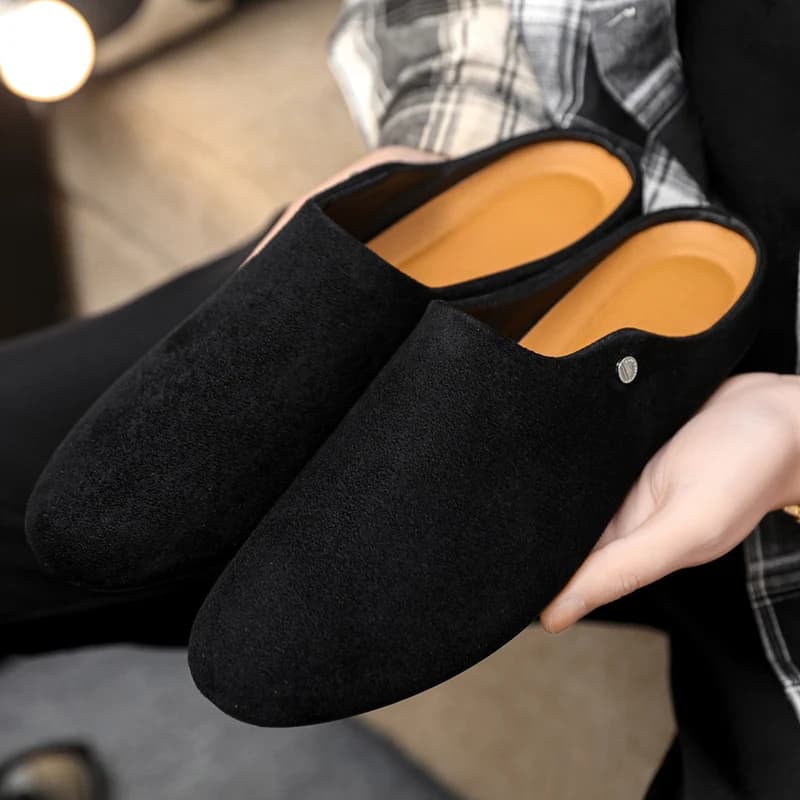 Scarpe estive da uomo in pelle scamosciata nera, mules leggere, mezza scarpa piatta, mocassini comodi slip-on, scarpe casual da uomo