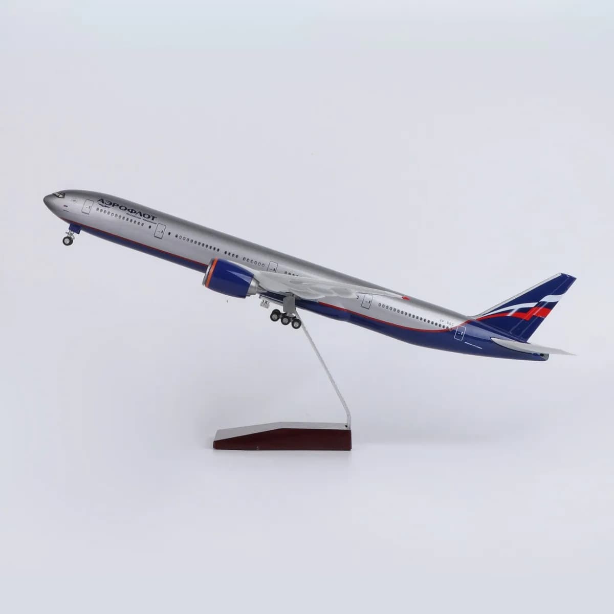 47cm Large Scale Russia B777 Diecast Resin Airplane Model Toy Kit with Stand Adult Aviation Enthusiasts Gift Or Collection