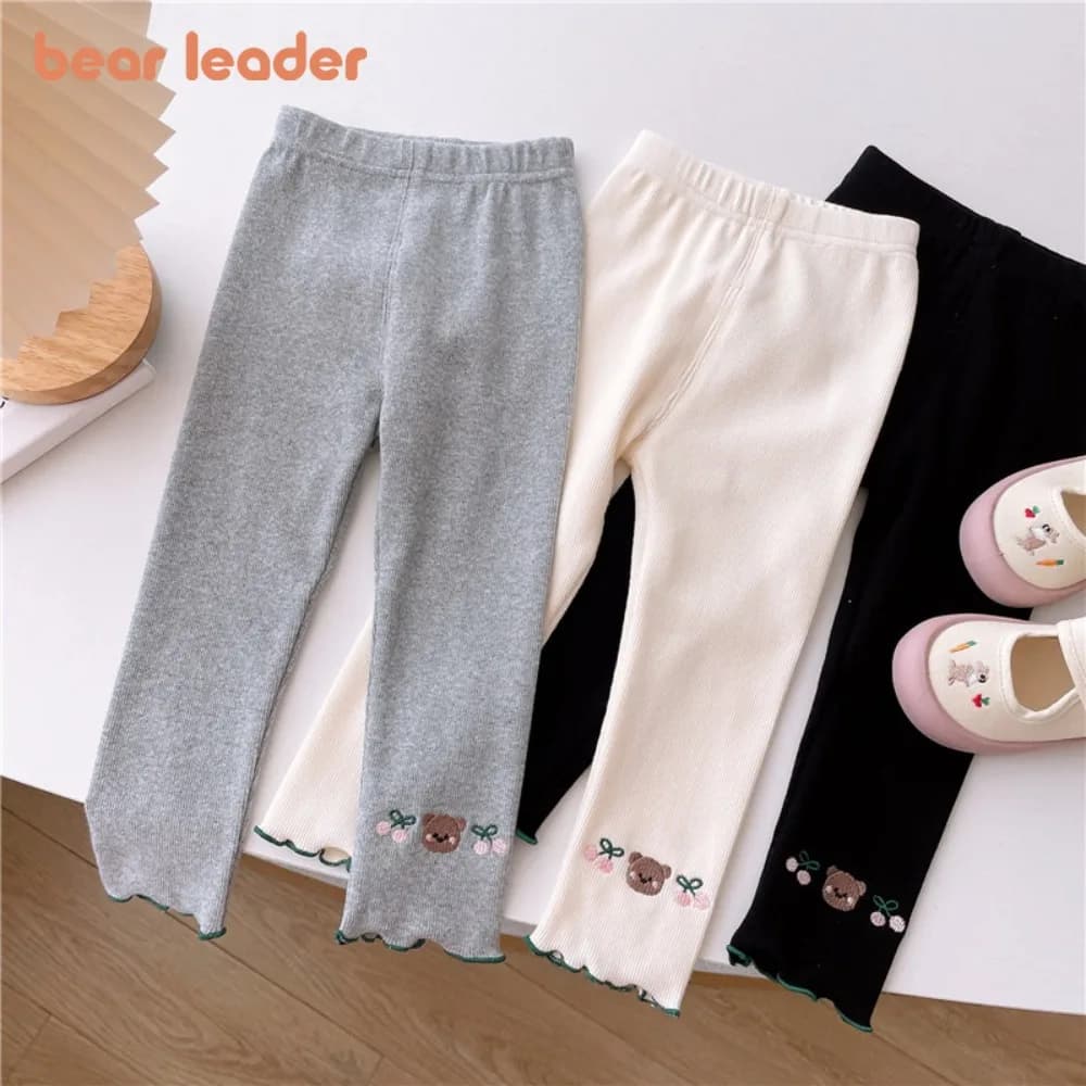 Bear Leader Autunno Nuovi vestiti per ragazze Orso cartone animato Cherry Stampato Capispalla Pantaloni Versione coreana Abbigliamento per bambini in tinta unita