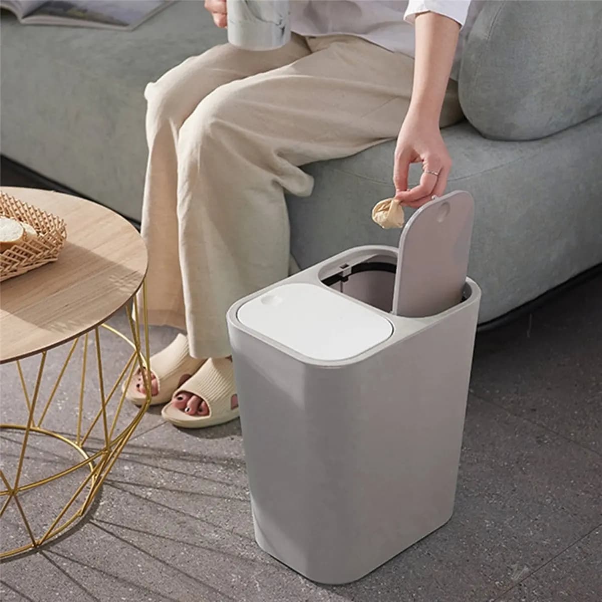 Pattumiera AT54 Rettangolo in plastica con pulsante Doppio scomparto Pattumiera per riciclaggio da 12 litri Pattumiera per rifiuti-Grigio