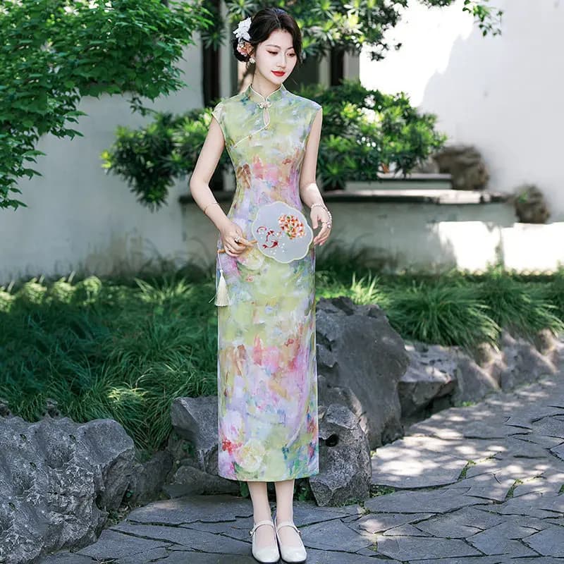Abito Qipao in raso con colletto alla coreana femminile migliorato in stile tradizionale cinese con stampa viola