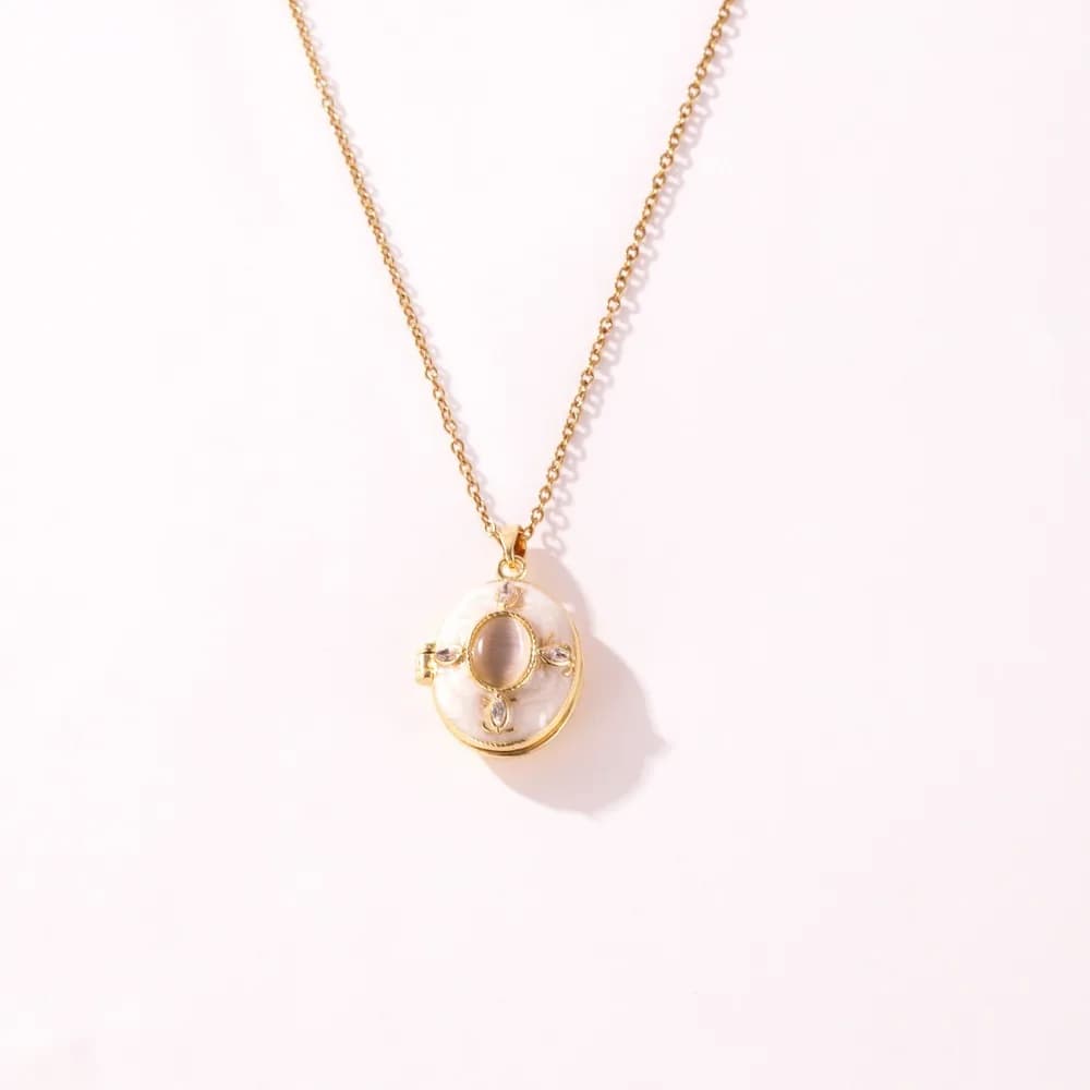 Collana con Ciondolo Portafoto in Ottone, Non Sbiadisce, con Decorazione di Perle e Zirconi, Apribile