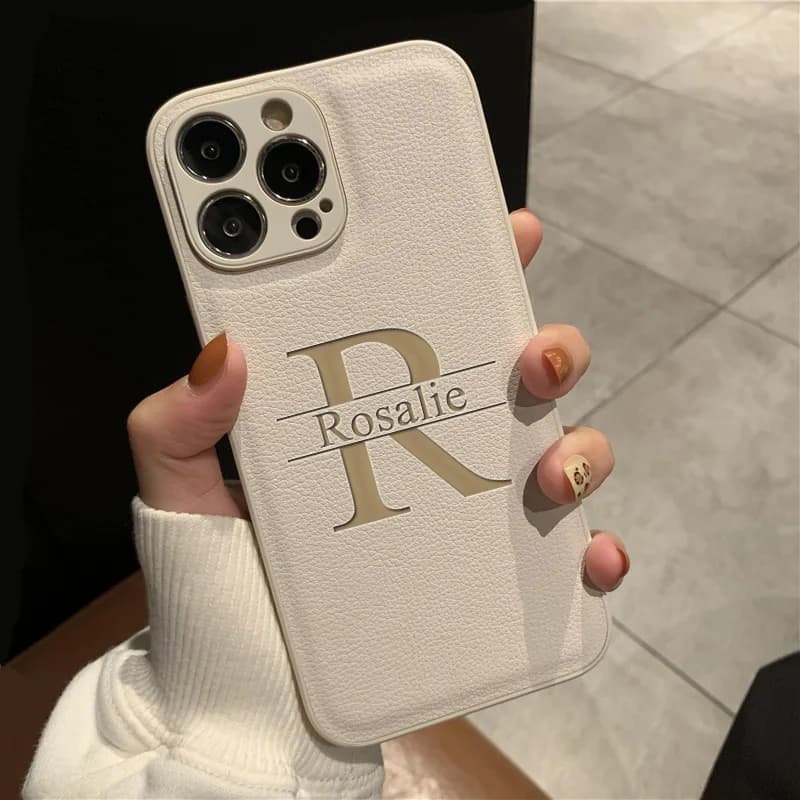 Custodia Personalizzata con Iniziali e Nome per iPhone 17 16 15 14 13 12 11 Pro Max Plus, Cover in Pelle con Incisione Laser a Lettere Grandi