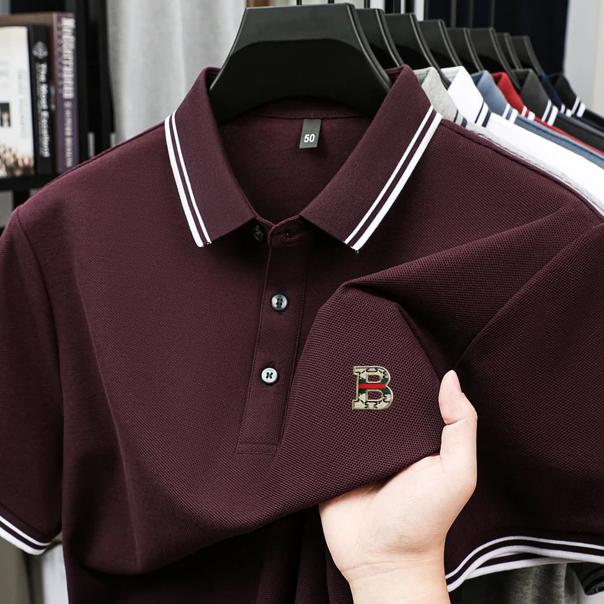 Polo da uomo a maniche corte in puro cotone moda di lusso nuova tendenza T-shirt con risvolto a righe di marca T-shirt casual con ricamo lettera a forma di B