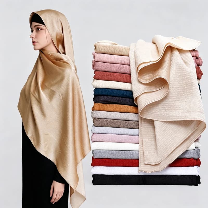 Hijab Musulmano in Raso Lucido per Donne, Morbido e Leggero, Bandana Tinta Unita, Elegante Sciarpa per Uso Quotidiano, Copricapo Islamico