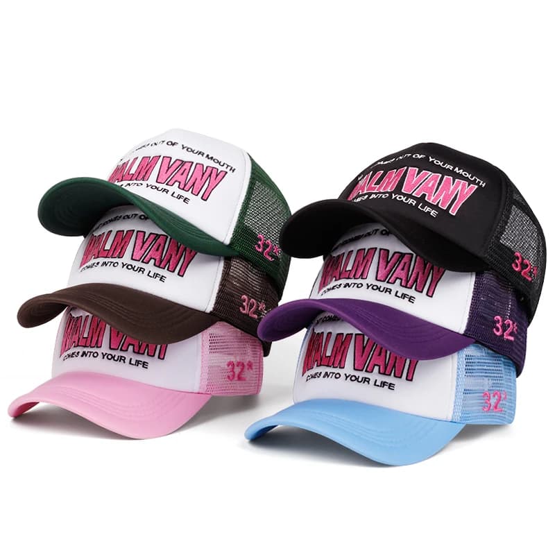 2025 Fashion New WALM VANY Late Lipprint Knit Hat Outdoor Embroidery For Leisure Sports Sun Hat Baseball Hat Hip Street Hat