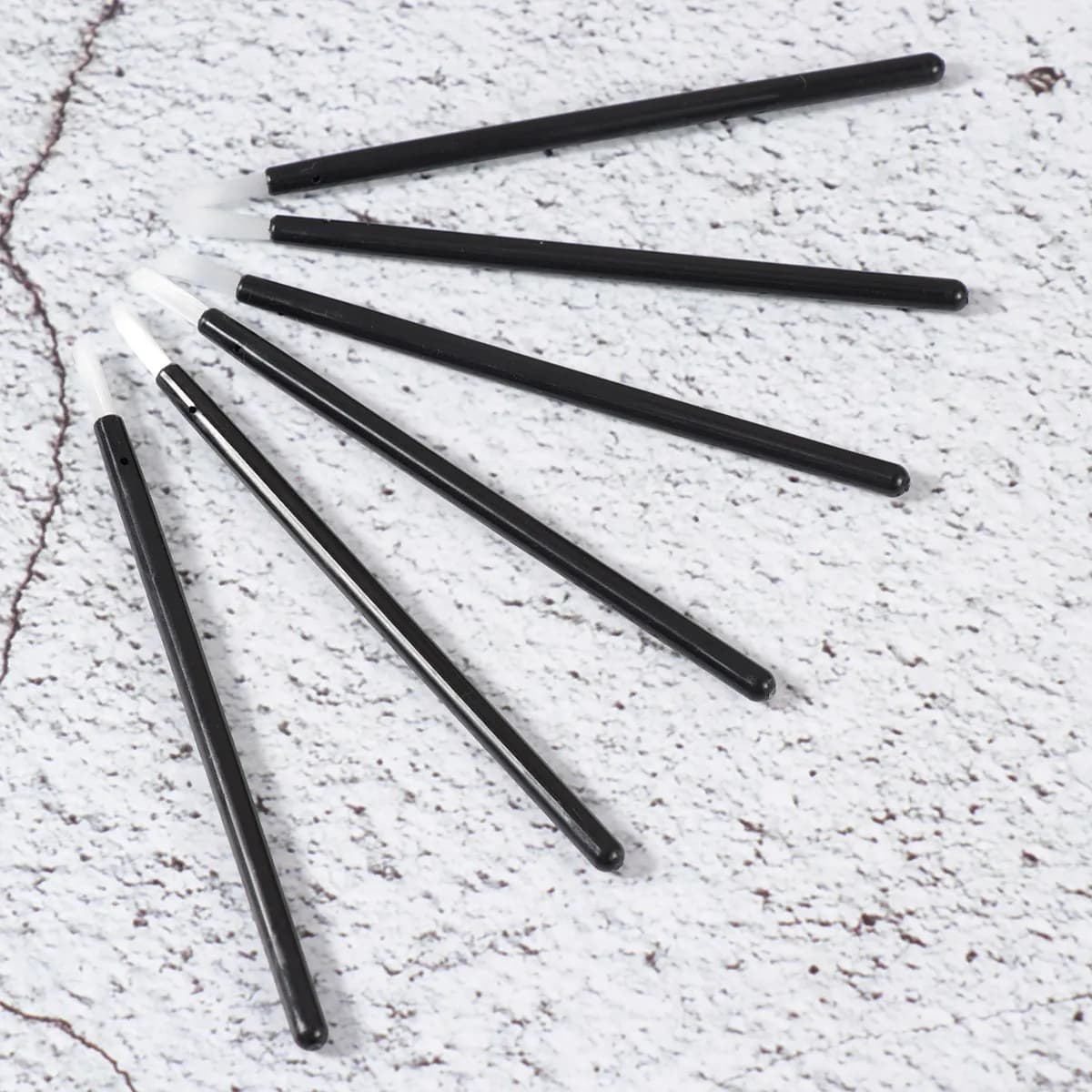 50 Pennelli Monouso per Labbra con Setole in Nylon Premium e Punte Sottili Dense per Applicazione Uniforme, Trucco Quotidiano, Uso Professionale e da Salone