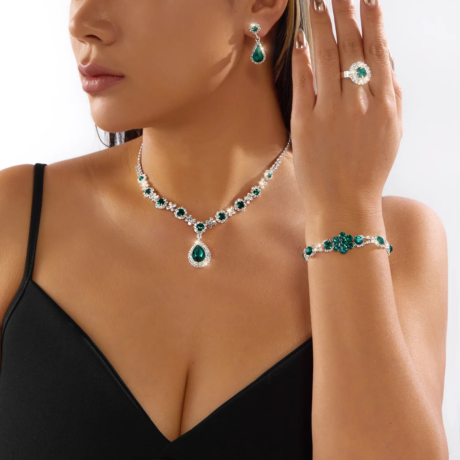 Set di gioielli di lusso verde cristallo a goccia d'acqua per donna, con strass e zirconi, collana, bracciale, anello, orecchini, regalo di nozze