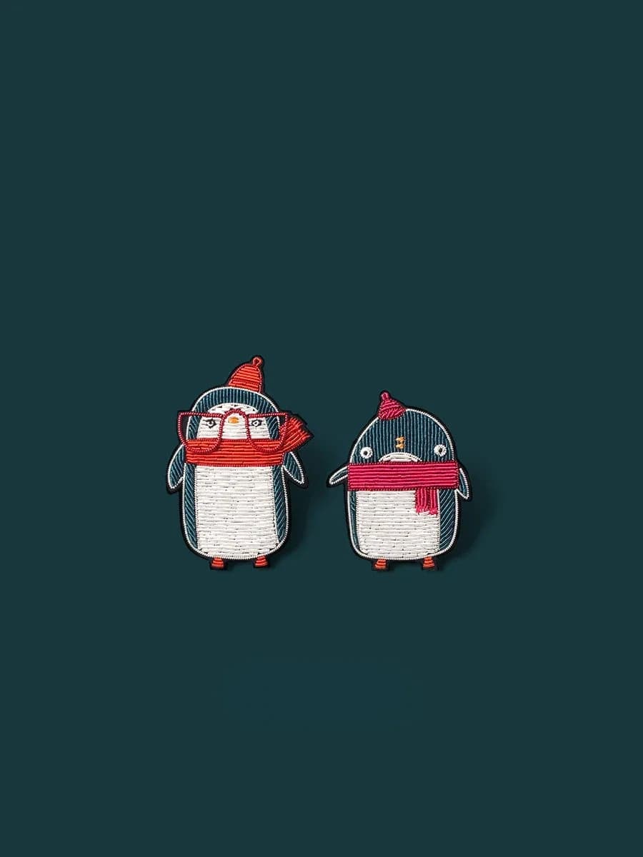 Spilla a forma di pinguino ricamata a mano, delicata, accessorio di tendenza per vestiti, cappelli, borse, distintivo