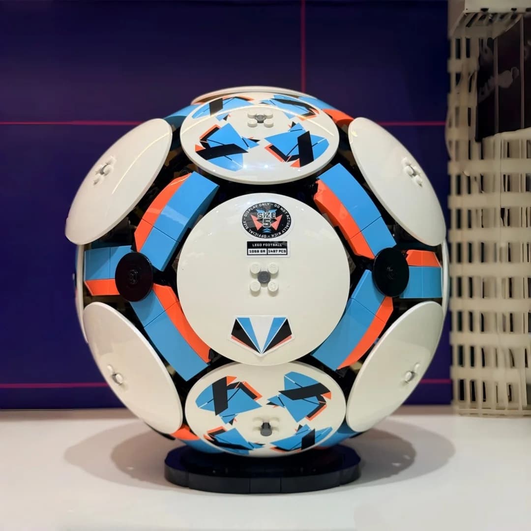 Disponibili 1498 Pezzi di Mattoncini per Pallone da Calcio 43019, Blocchi da Costruzione Creativi, Modello di Pallone Sportivo da Assemblare, Giocattolo per Adulti, Regalo di Natale