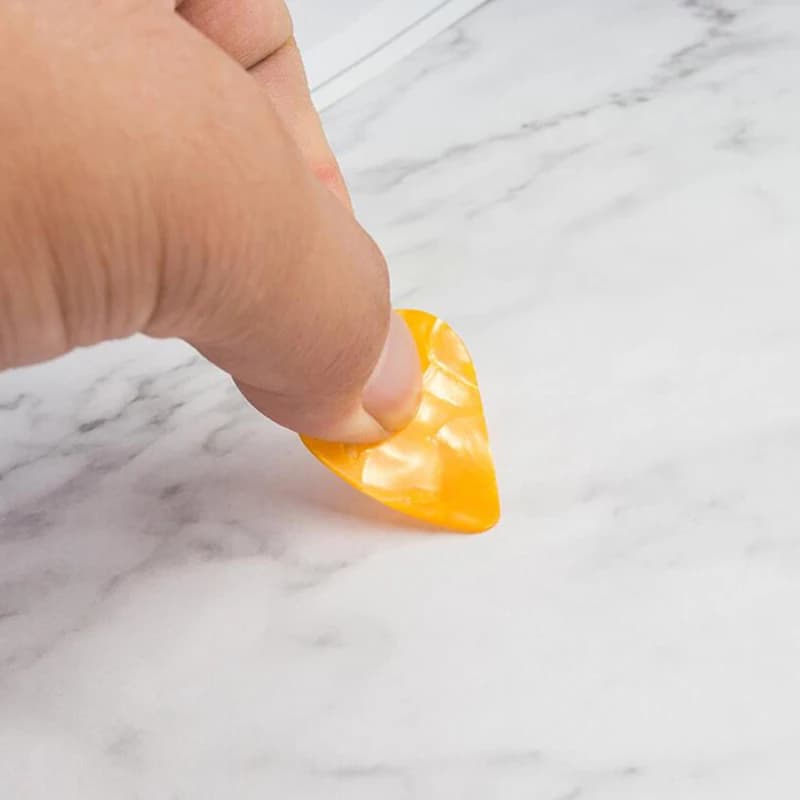 NUOVO Set di 10 Plettri e 1 Portaplettro in Celluloide Colorato per Chitarra Elettrica e Acustica